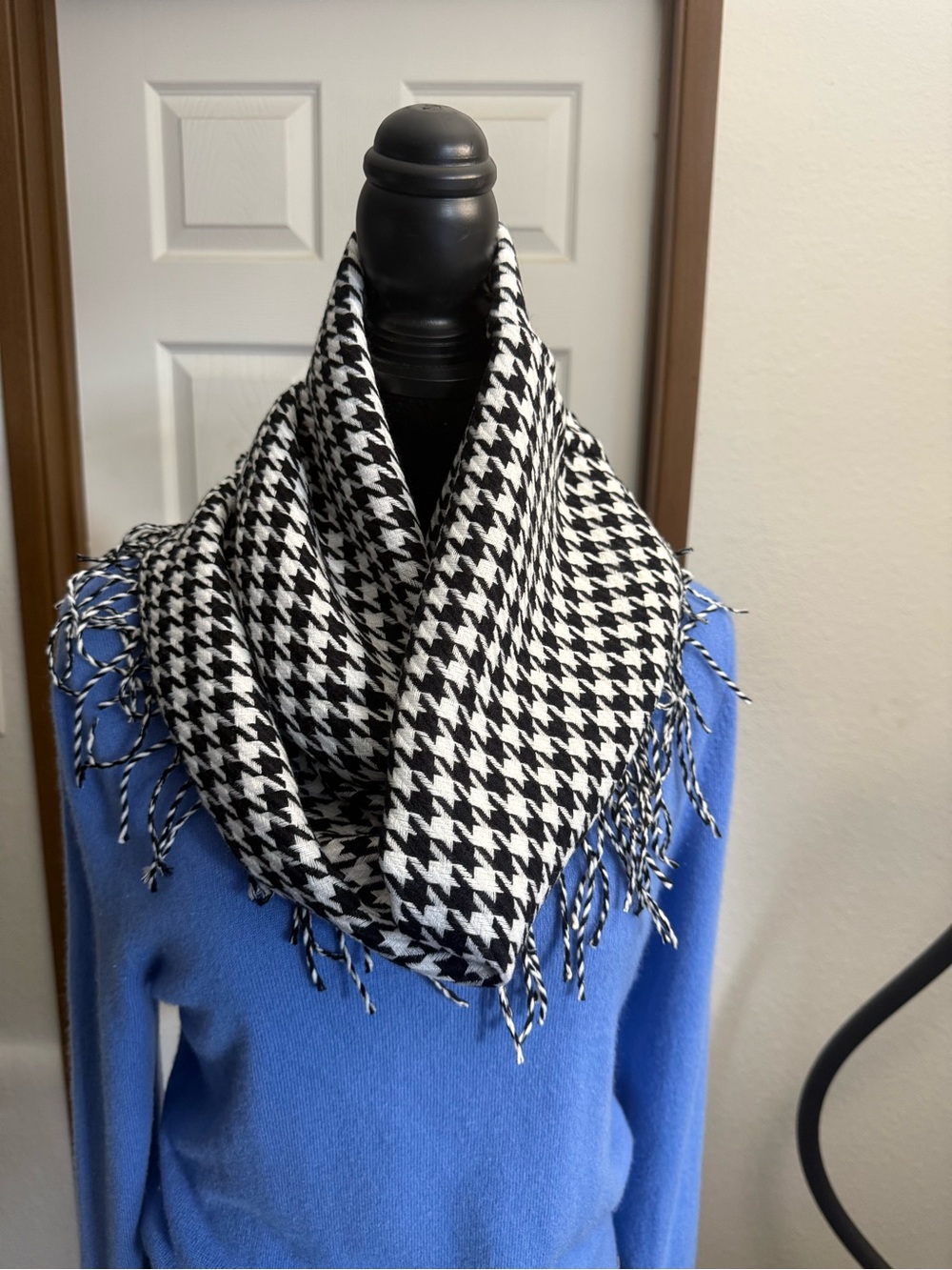 100% Cashmere Infinity Snood Scarf Houndstooth Made in Germany